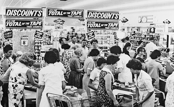 1970 - 1979 - Crowded aisles full of people shopping at Coles in the 70's