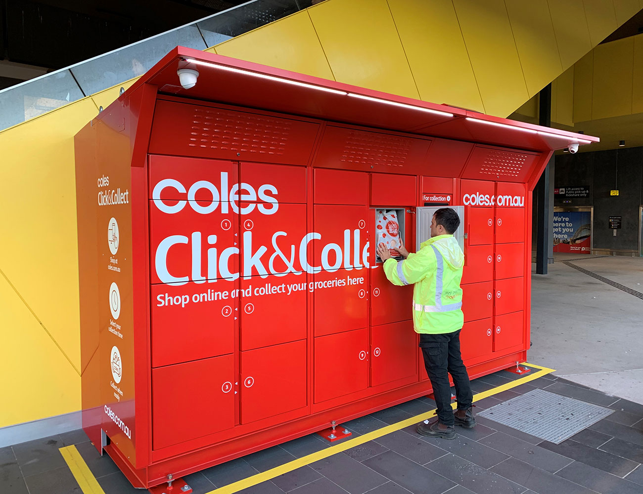 Melbourne Airport Click and Collect Locker
