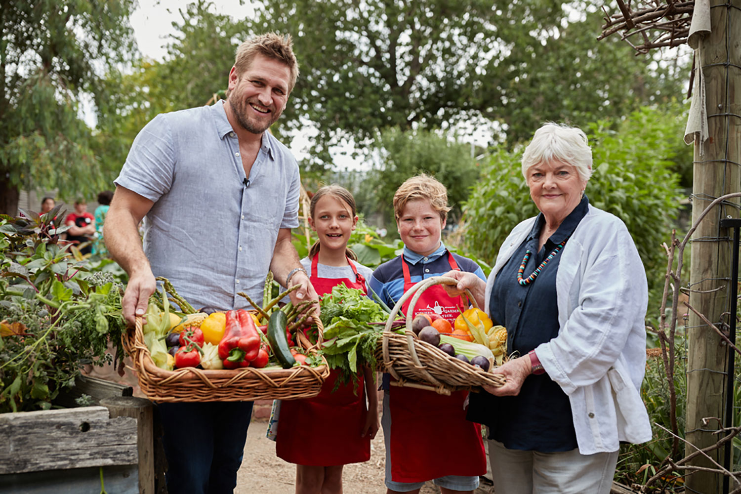 Stephanie Alexander and Curtis Stone with Alice and Josh at Collingwood College garden